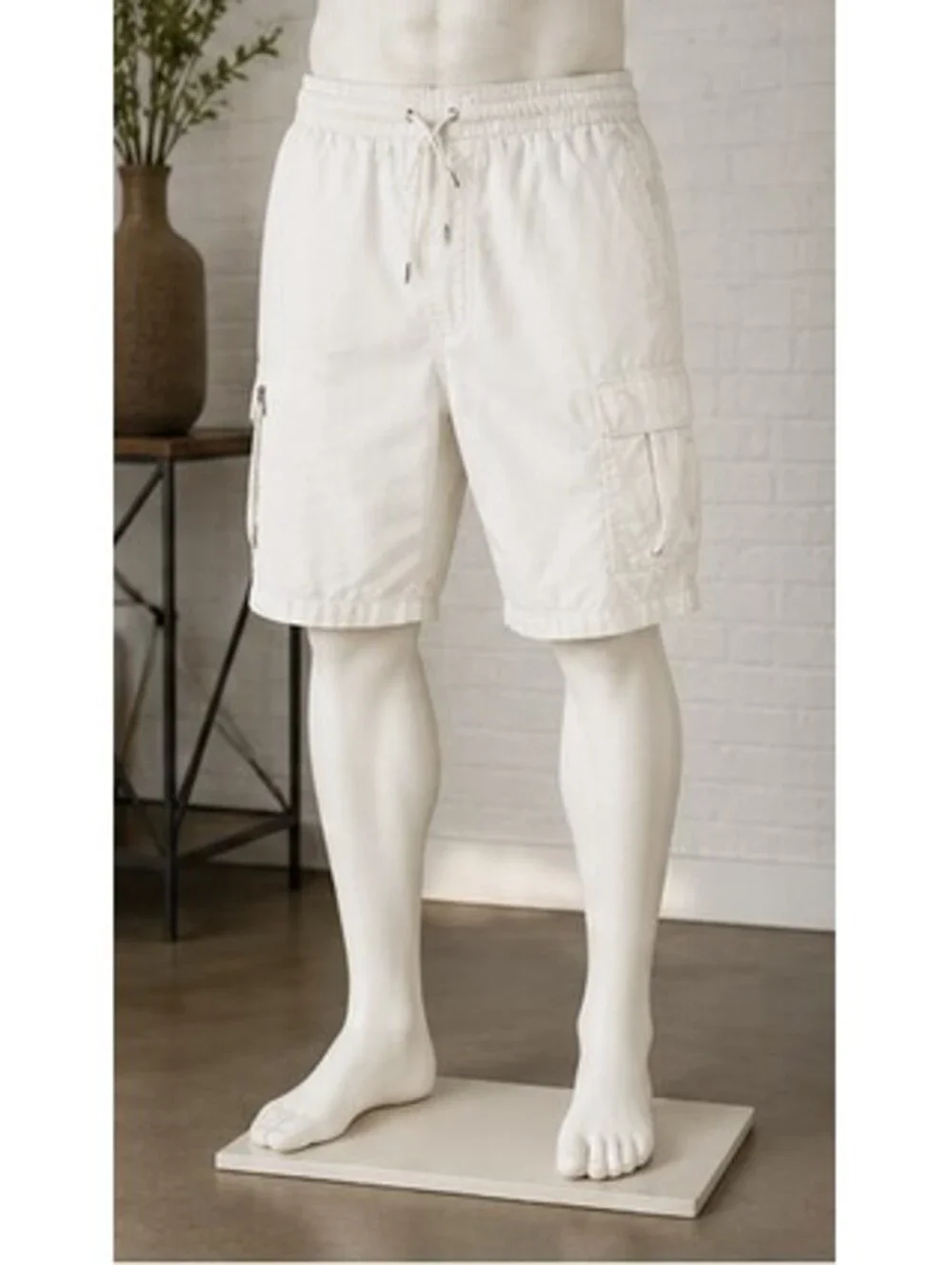 Sean John Men's White Linen Cotton Cargo Shorts Size 42 with Drawstring Waist
